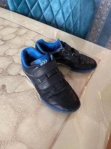 oğlan uşağı üçün kurtkalar: Lc waikiki ayaqqabi 8/9 yasa 12 azn — 1