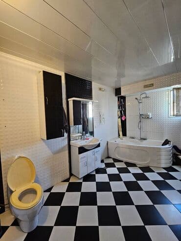 kv ev: Mənzil kirayə verilir. Nərimanov metro stansiyasına piyada 5 dəqiqəlik — 7