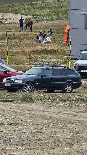 Aksesuarlar və tüninq: Mercedes‑Benz C‑Class Universal (W202) – qaralmaq rəngdə, 5 qapılı — 3