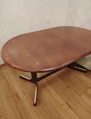 Klassik masa, İşlənmiş, Taxta, Oval masa