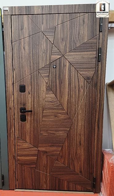 Müasir dizaynlı giriş qapısı - Material: Taxta teksturalı MDF/laminat at lalafo.az Müasir dizaynlı giriş qapısı - Material: Taxta teksturalı MDF/laminat