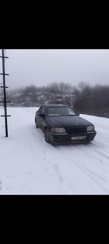 фольксваген поло л с: Mercedes-Benz C-Class (W202) sedan - Kuzov: 4 qapılı sedan, tünd rəng — 3