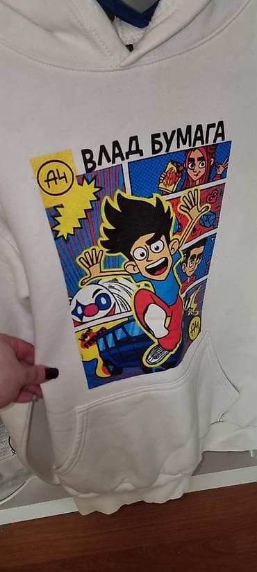 Koftalar, sviterlər: A4 temalı kapüşonlu svitşot - Rəng: ağ - Ölçü: XS (etiketdə — 2