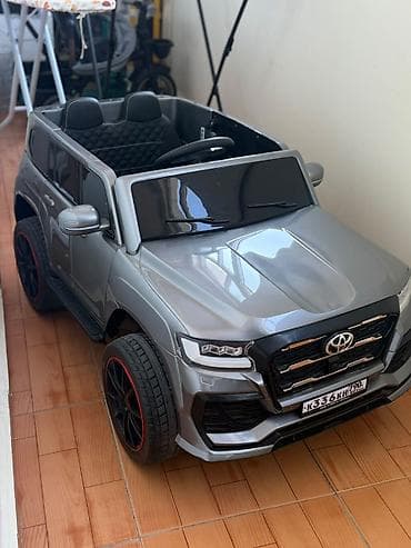 avtovaz oyuncaq treyler: Uşaq maşını – Land Cruiser modeli • Rəng: boz • 2 nəfərlik geniş salon — 1