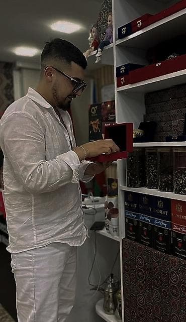 Товары для праздников: Подарочная коробка, цвет - Красный — 1