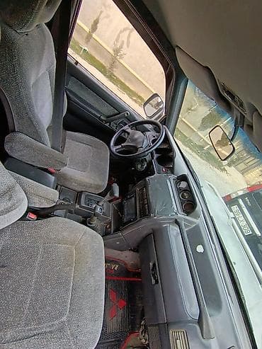 byd satilir: Mitsubishi Pajero: 2.8 l | 1994 il 27500 km Ofrouder/SUV — 5