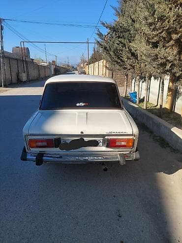 yan şuşə: VAZ 2106, sedandır. Aşağıdakı xüsusiyyətlərlə: - Kuzov: ağ rəng — 2