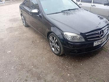mercedes w211: Mercedes-Benz C 180: 1.8 l | 2008 il Sedan — 8