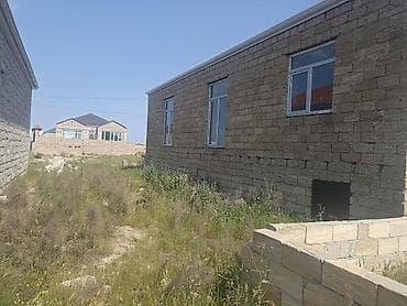 ev alqi satqisi gence 2019: Satılır – həyət evi - Tikinti: daş divarlar, metal dam örtüyü, beton — 2