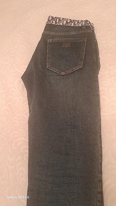 Çox az geyinilib 32 ölçü Məhsul: Kişi