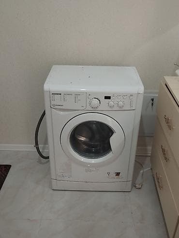 Paltar tikişi: Indesit paltaryuyan maşın – E2SD 2160A B EU Əsas xüsusiyyətlər: - Ön — 3