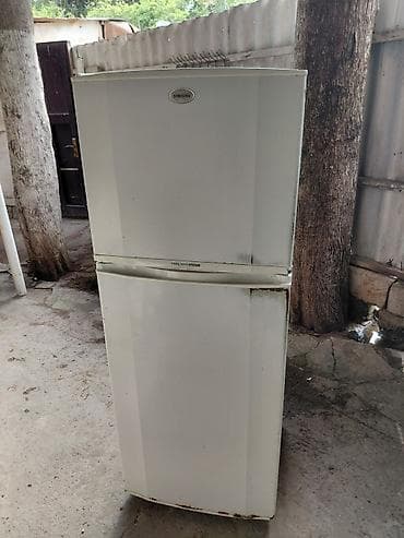 ucuz soyuducular: 2 qapılı Samsung Soyuducu Satılır, rəng - Ağ — 1