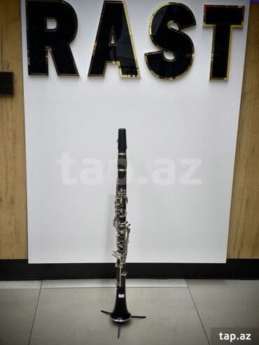 tutək: Klarnet işlənmiş Rast musiqi alətləri mağazalar şəbəkəsi 3 ünvanda — 1