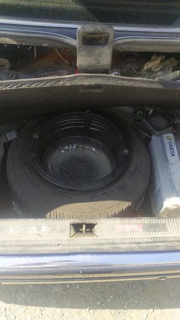 traktor disqisi: Mercedes-Benz C-Sinif sedan (W202), qara rəng. - Kuzov: 4 qapılı sedan — 8