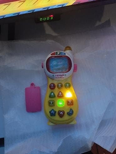 heyvan oyuncaqları: Uşaq üçün musiqili oyuncaq telefon - Dizayn: Sarı rəngli, ekranlı — 1
