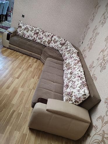 isti: Krem-qəhvəyi rənglərdə oturma dəsti - Tərkib: 1 ədəd 3 yerlik divan + — 7