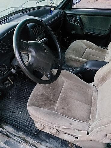 Avtomobil satışı: QAZ 24 Volga: 1.6 l | 1988 il Sedan — 4
