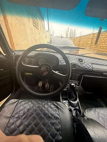 vaz 21010: VAZ 2106 sedan - Kuzov: qara/yaşıl tünd rəng, klassik xrom bamperlər — 9