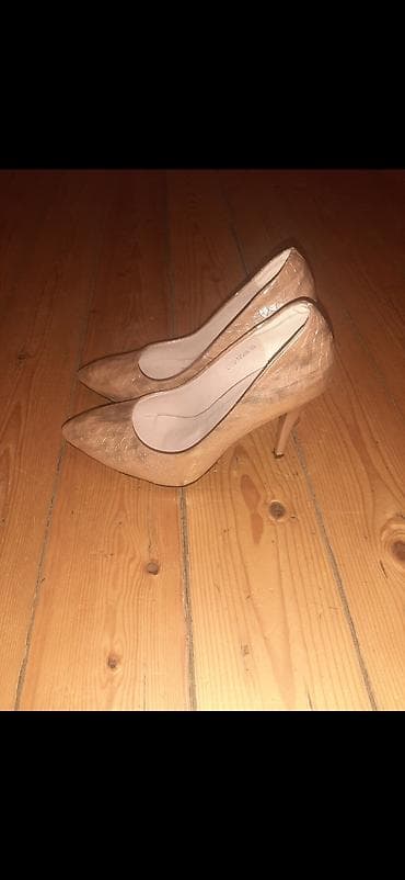 Босоножки, сандалии, шлепанцы: Туфли, Размер: 39, Б/у — 2