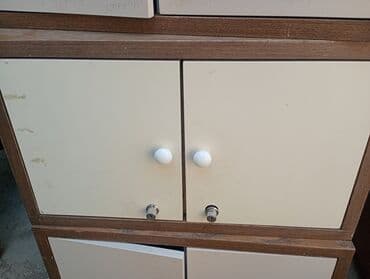 Dolablar: Açılan, 2 qapılı Düz dolab, Stenka — 1