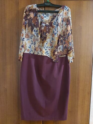 Paltar tezedi.1 defe nisanda geyilib.yuxari hissesi sifonetek