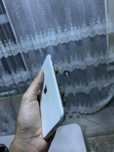 kontakt home iphone xr: IPhone 11, Ağ, Face ID — 4