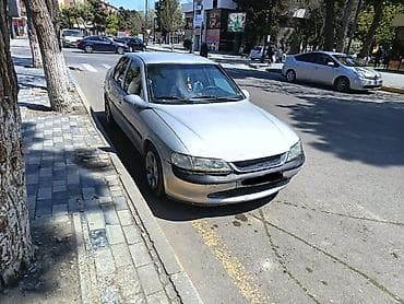 opel maşin: Opel Vectra: 1.6 l | 1996 il 353000 km Sedan — 1
