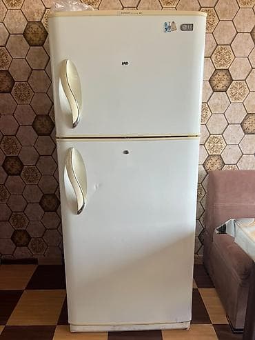 LG iki qapılı soyuducu - Brend/model: LG (üst hissədə “Advanced Door — 1