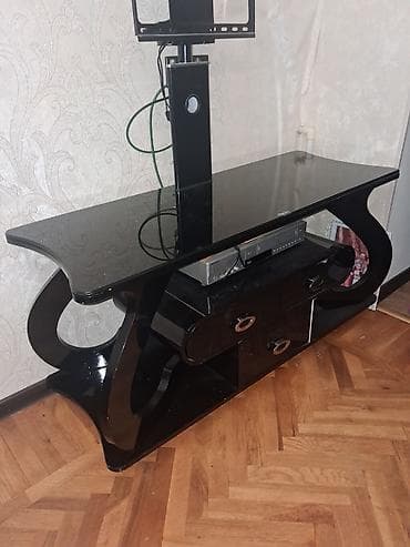 Düz TV altlığı, Polkalı, Şüşəli — 3