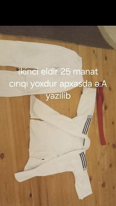 ucuz paltolar: Judo kimono dəsti – ağ rəngli şalvar və üst geyimi, qırmızı kəmərlə — 1