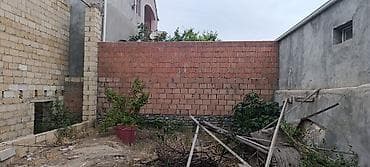 ev: Satış üçün: hasarlı həyət və tikili karkası - Geniş darvazalı giriş — 4
