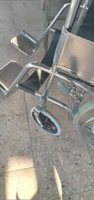 motorlu əlil arabaları: Cəmi 1 ay istifadə olunubMəhsul: Mexaniki əlil arabası Təsvir: - — 4