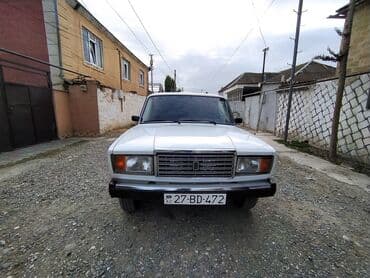 турбо.аз все об автомобилях в азербайджане: Bu, dörd qapılı, ağ rəngli VAZ-2107 sedan avtomobilidir. Avtomobilin — 15