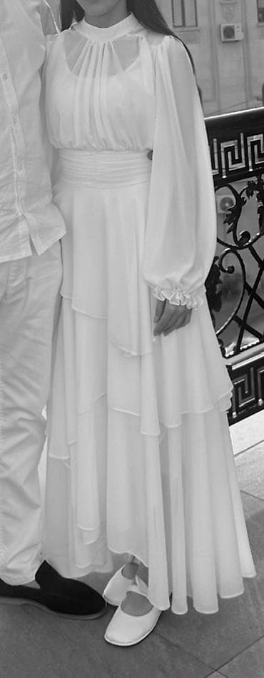 nigah donu: Ag rengdir. 
Nigah ucun almisam 100 manata, 1 defe geyinilib — 2