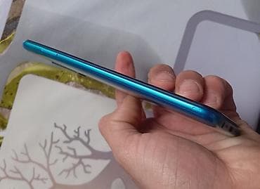 Redmi smartfon təcili satılır heçbir problemi yoxdur vatsap əlaqəsi -