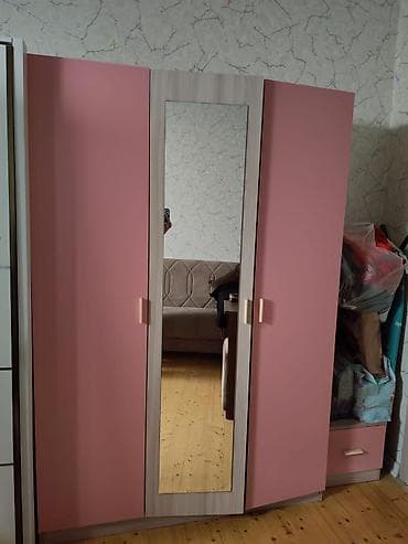 🌙beniz 0161 3 qapili dolab ela veziyyetde Prabelemsizdir .(Sekilde — 1