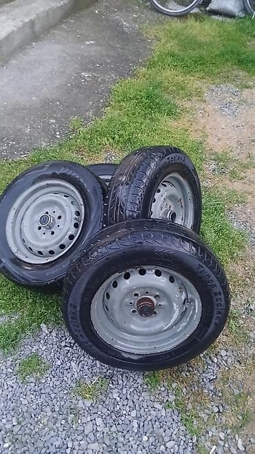 uaz ehtiyat hiseleri: Avtomobil ehtiyat hissələri dəsti Təsvir: - 4 ədəd polad disk — 5