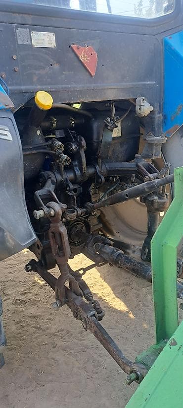 masin sat.az: Belarus MTZ 821 traktor - Rəng: mavi, kabinli - 4x4 (ön aparıcı — 8