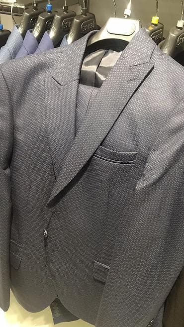 Костюмы: Elatusdan900manata 600manata satılır 1dəfə geyilib hər biri,Suvaridən — 6