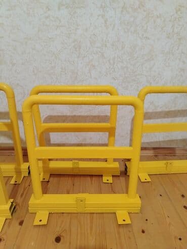 w124 aksesuar: Parking nişanı,,, satılan mal geri qaytarılmır. Üzərində 5 ədəd bolt — 2