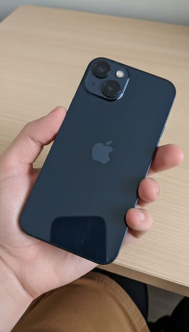 IPhone 13, 128 GB, Midnight, Simsiz şarj — 2