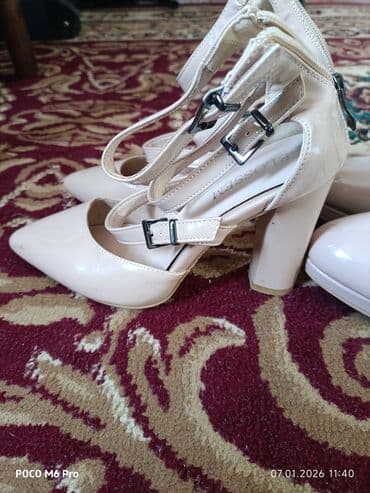 Opel: İkisi birlikdə 20 manat tək təkdə almaq olar.biri 37 ölçüdü biri 38 — 4