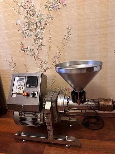 süd çeken: NF100 soyuq pres yağıçıxarma aparatı - Model: NF 100 (karkas üzərində — 5