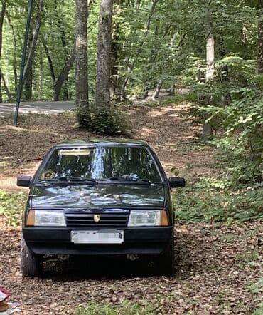 VAZ (LADA) 21099: 1.5 l | Sedan