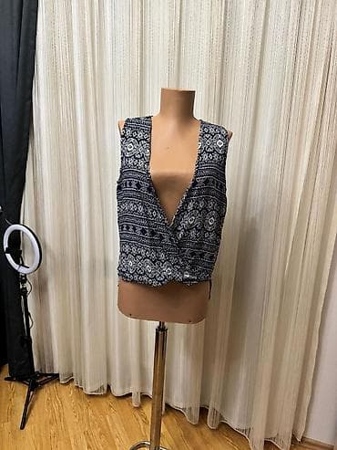 mma şortiki: Qadınlar üçün naxışlı qolsuz üst.Razmer M/L.Sweet Miss firmasi - — 1