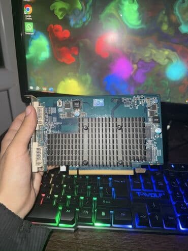 Prosessorlar: Məhsul: PCI Express videokart Təsvir: - Passiv soyutmalı (fan­sız) — 3