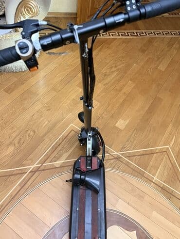 Электросамокаты: Elektrikli skuter - Güclü arxa hub-motor - Ön və arxa amortizasiya — 5