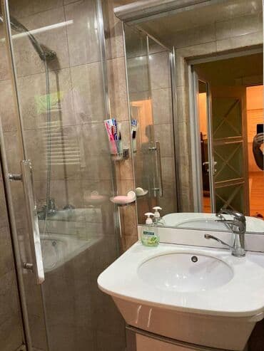 xacmazda satilan evler: Bakı, 3 otaqlı, Köhnə tikili, m. Nizami, 101 kv. m — 22