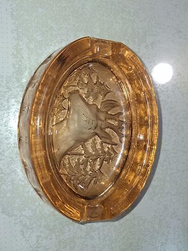 karaca: Винтажная пепельница. Медное стекло. Состояние идеальное. Страна — 4