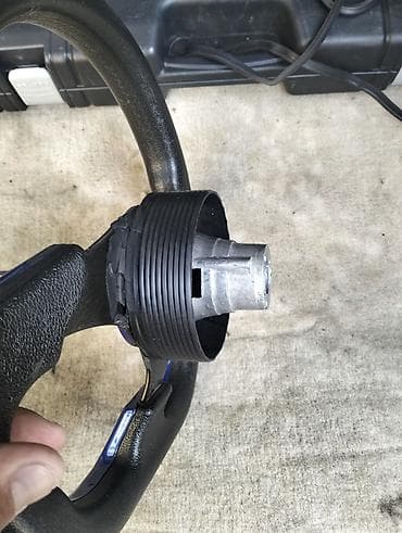 Avtomobilin elektrik sistemləri: Salam yaxsi vezyetdedi inamarka savet masina gedir arxasinda — 3